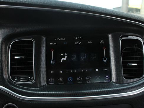 Used 2018 Dodge Charger R/T RWD image 27