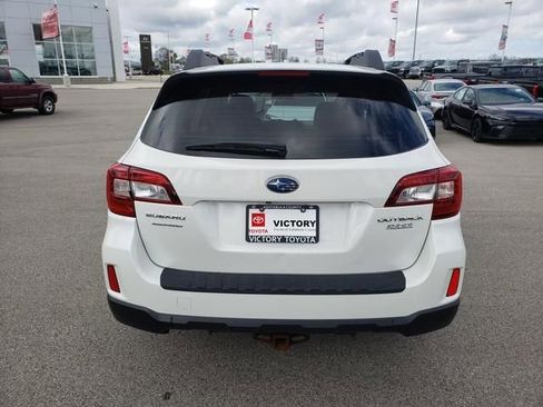 Used 2017 Subaru Outback 2.5i AWD/4WD image 6