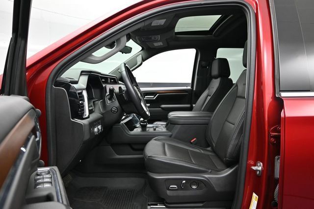 Used 2024 GMC Sierra 1500 Denali w/ Technology Package AWD/4WD image 23