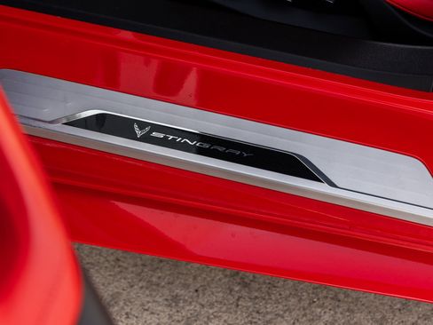 Used 2021 Chevrolet Corvette Stingray Premium Conv w/ Z51 Performance Package image 28