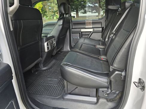 Used 2018 Ford F250 Lariat image 19