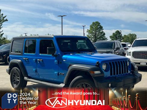 Used 2024 Jeep Wrangler Unlimited Sport AWD/4WD image 1