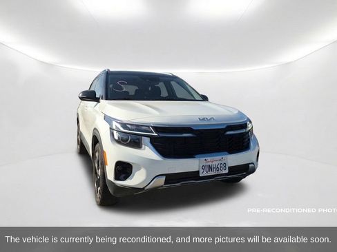 Used 2025 Kia Seltos S FWD image 3