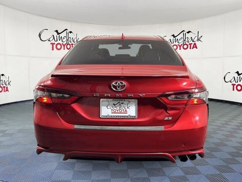 Used 2022 Toyota Camry SE image 6