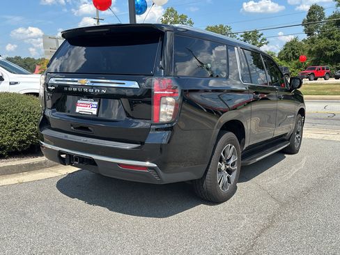 Used 2023 Chevrolet Suburban LS w/ Driver Alert Package RWD image 5