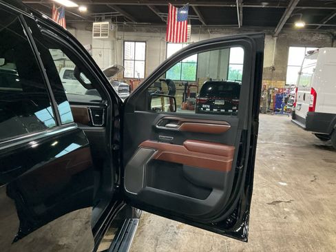 Used 2024 GMC Sierra 1500 Denali Ultimate AWD/4WD image 27