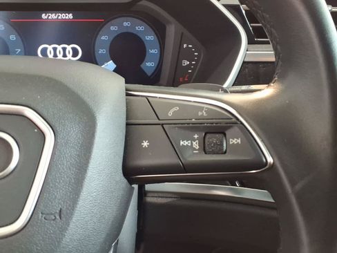 Used 2023 Audi Q3 2.0T Premium w/ Convenience Package AWD/4WD image 16