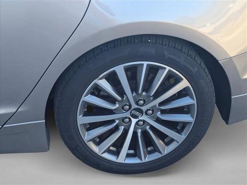 Used 2019 Lincoln MKZ Reserve image 21