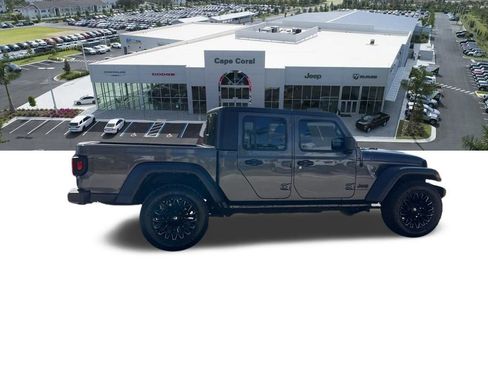 Certified 2023 Jeep Gladiator Sport w/ Trailer Tow Package image 14