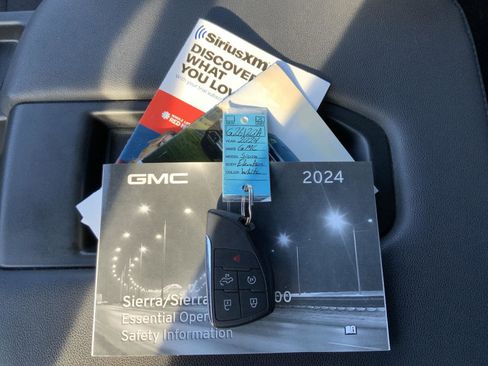 Used 2024 GMC Sierra 1500 Elevation image 67