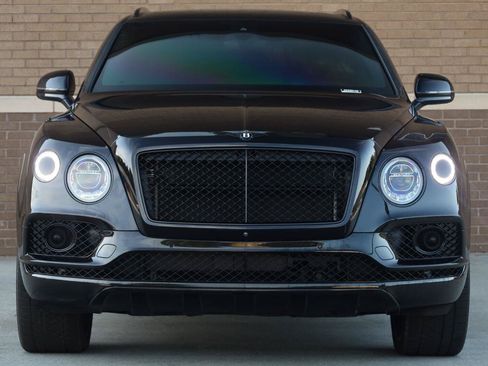 Used 2018 Bentley Bentayga AWD/4WD image 6