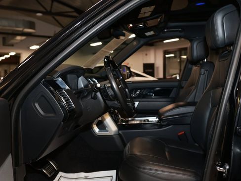 Used 2021 Land Rover Range Rover Westminster Edition image 10