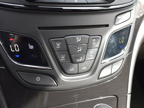 Used 2015 Buick Regal Premium FWD image 22