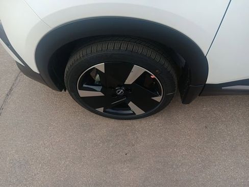 New 2026 Nissan Kicks SR w/ Cold Weather Package image 35