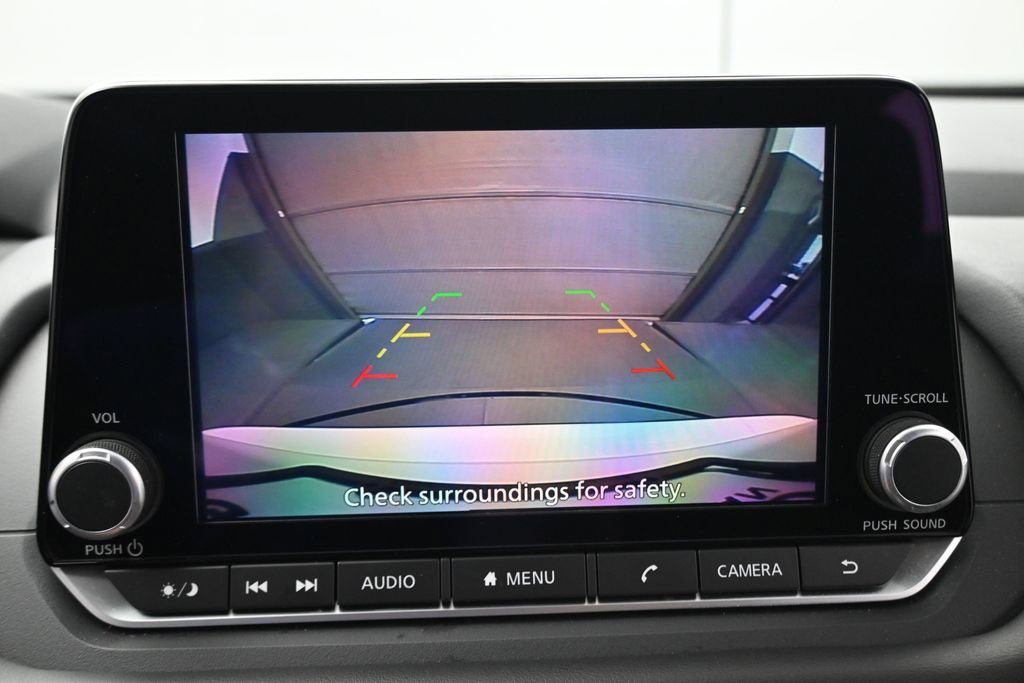 Used 2025 Nissan Rogue S AWD/4WD image 23