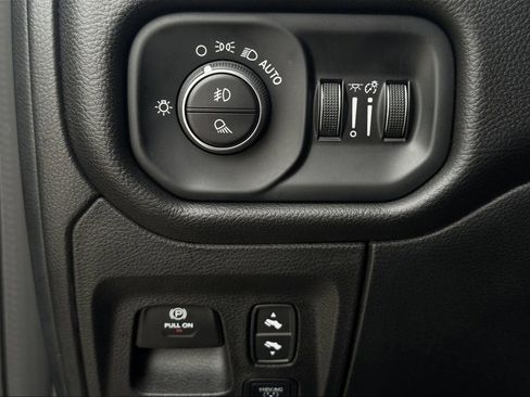 Used 2025 RAM 1500 Laramie w/ Sport Appearance Package AWD/4WD image 22