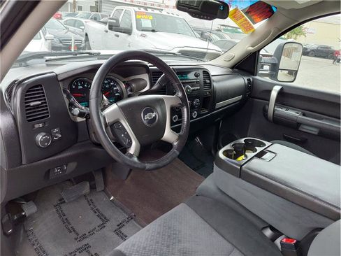 Used 2008 Chevrolet Silverado 2500 LT image 5