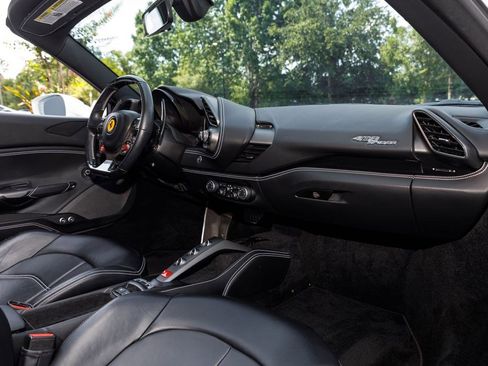 Used 2019 Ferrari 488 Spider RWD image 13