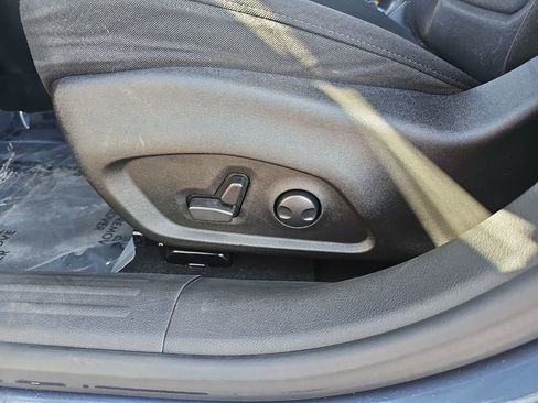 Used 2022 Jeep Renegade Latitude w/ Convenience Group image 28