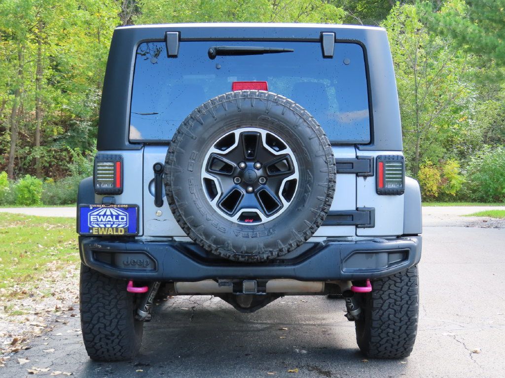 Used 2016 Jeep Wrangler Rubicon AWD/4WD image 8