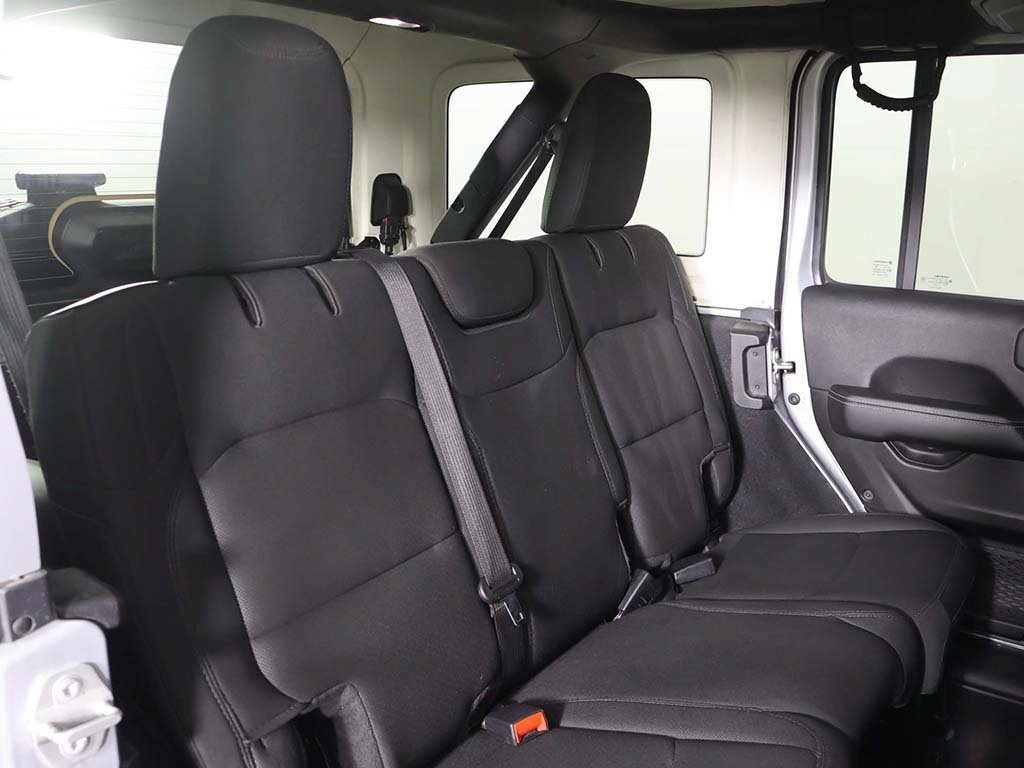 Used 2023 Jeep Wrangler Unlimited Sahara w/ Cold Weather Group AWD/4WD image 26