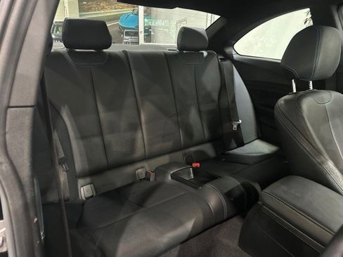 Used 2017 BMW M2 RWD image 46