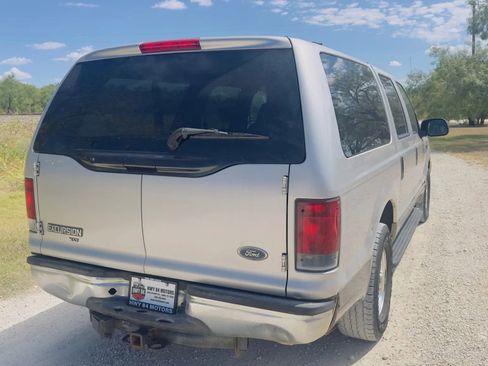 Used 2003 Ford Excursion XLT image 9