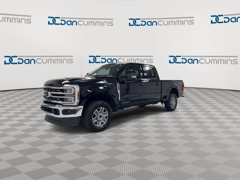 Used 2024 Ford F250 Lariat AWD/4WD image 4