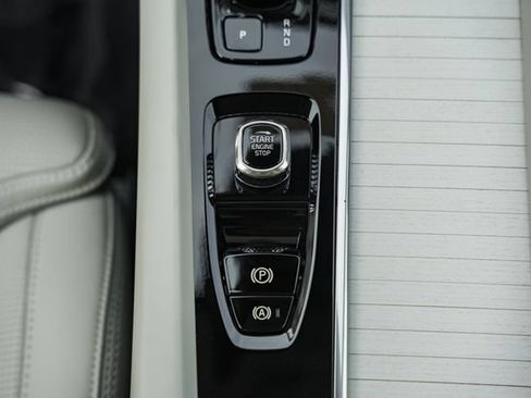 New 2026 Volvo XC60 B5 Ultra w/ Protection Package Premier AWD/4WD image 28