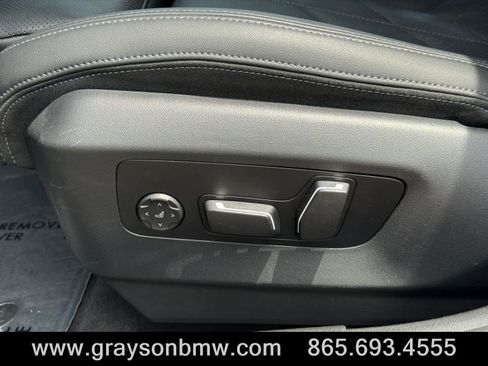 Used 2025 BMW 540i xDrive AWD/4WD image 13