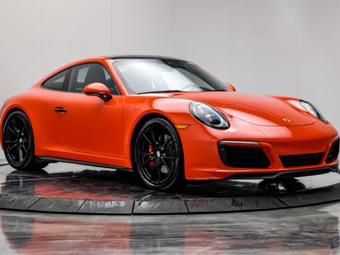 Used 2018 Porsche 911 Carrera 4S AWD/4WD image 19