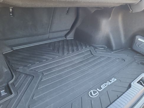 Used 2022 Lexus IS 350 F Sport image 29