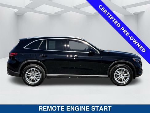 Used 2025 Mercedes-Benz GLC 300 image 3