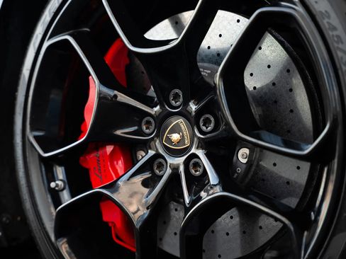 Used 2015 Lamborghini Huracan LP 610-4 AWD/4WD image 26