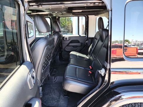 Certified 2021 Jeep Wrangler Unlimited Rubicon AWD/4WD image 28