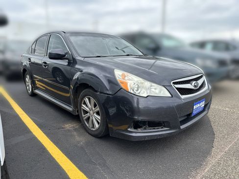 Used 2012 Subaru Legacy 2.5i Premium w/ All-Weather Pkg + Moonroof AWD/4WD image 2