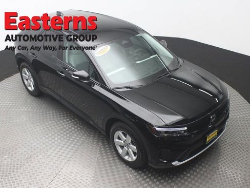 Used 2024 Honda Prologue EX image 3