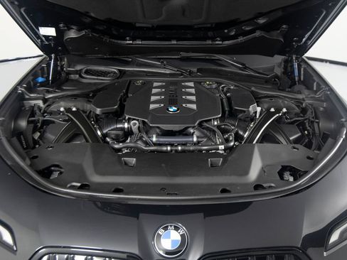 Used 2023 BMW 760i xDrive AWD/4WD image 54
