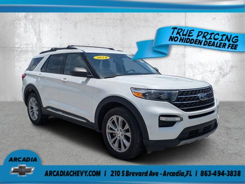 Used 2024 Ford Explorer XLT w/ Equipment Group 202A AWD/4WD image 1