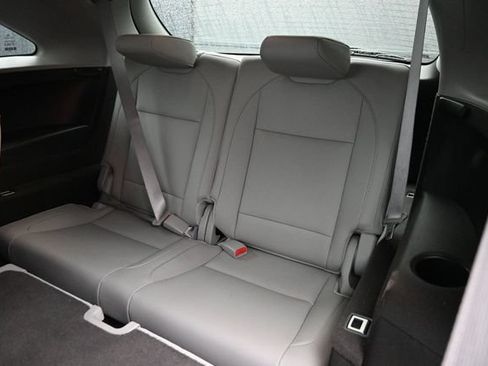 Used 2020 Acura MDX SH-AWD image 23