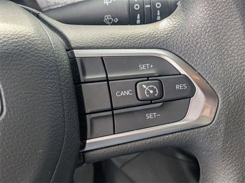 Used 2025 Jeep Compass Sport image 24