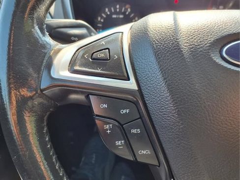 Used 2014 Ford Fusion SE w/ Equipment Group 201A FWD image 18