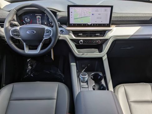 Certified 2026 Ford Explorer Active w/ Active Comfort Package RWD image 15