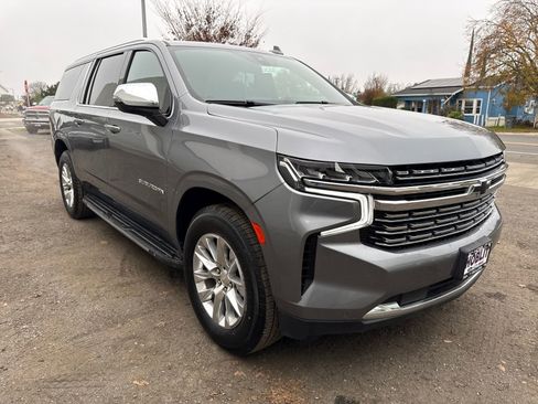 Used 2022 Chevrolet Suburban Premier w/ Max Trailering Package image 7