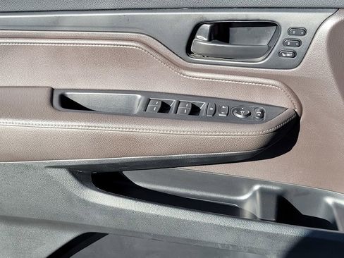 Used 2023 Honda Odyssey EX-L image 15