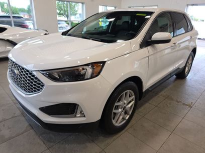 Used 2024 Ford Edge SEL w/ Convenience Package