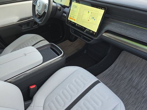 Used 2023 Rivian R1S Adventure image 19