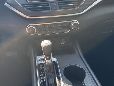 New 2025 Nissan Altima 2.5 SV image 27