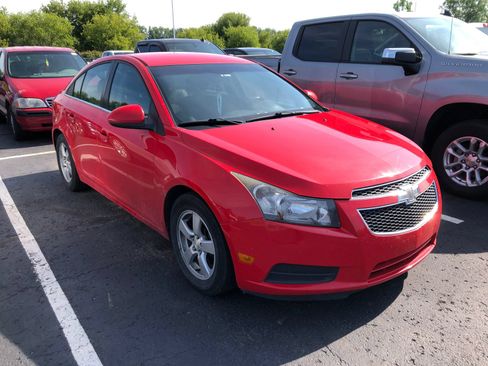 Used 2014 Chevrolet Cruze LT FWD image 3