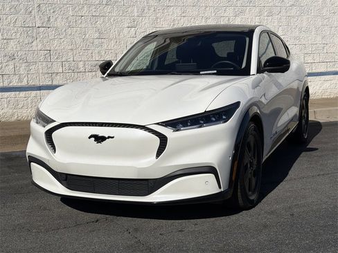 Used 2022 Ford Mustang Mach-E California Route 1 image 3